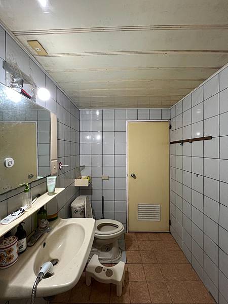 |浴室翻新|1.3坪|水磨石主題牆-乾溼分離規劃 |浴室翻新|1.3坪|水磨石主題牆-乾溼分離規劃