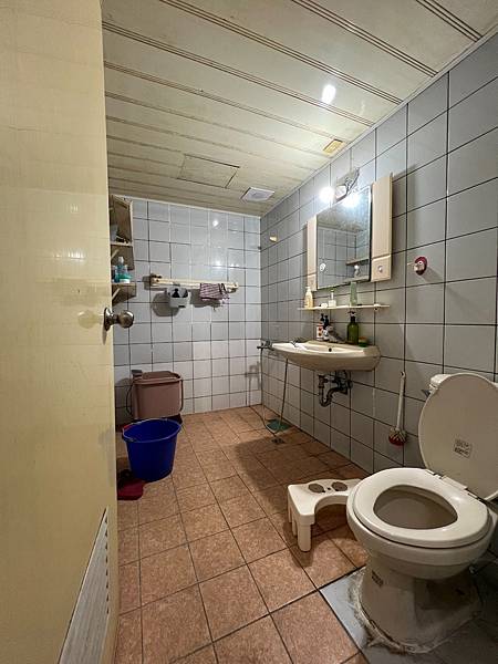 |浴室翻新|1.3坪|水磨石主題牆-乾溼分離規劃 |浴室翻新|1.3坪|水磨石主題牆-乾溼分離規劃