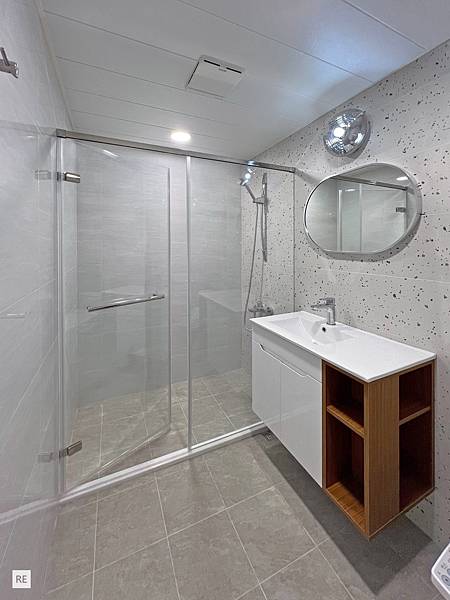 |浴室翻新|1.3坪|水磨石主題牆-乾溼分離規劃 |浴室翻新|1.3坪|水磨石主題牆-乾溼分離規劃