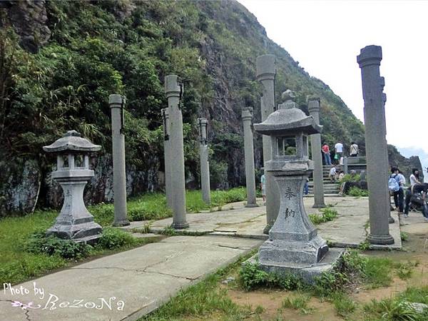 這...是神社(告示忘了加遺址二字吧)