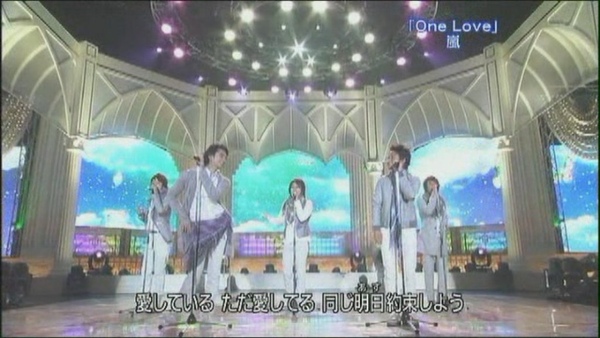 Best artist2008-20081216-ARASHI(one love+kazenomukoue)[(003738)09-21-32].JPG