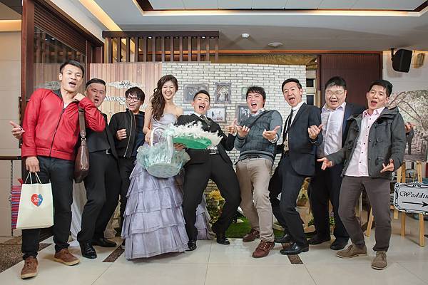 max001-95.jpg max001-95.jpg