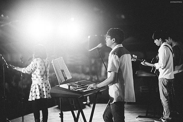 max001-93.jpg max001-93.jpg