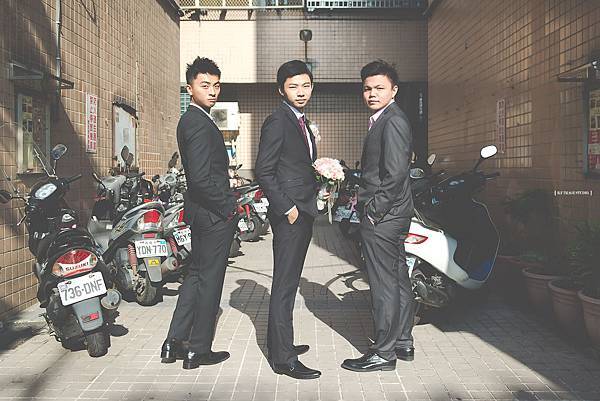 max001-83.jpg max001-83.jpg