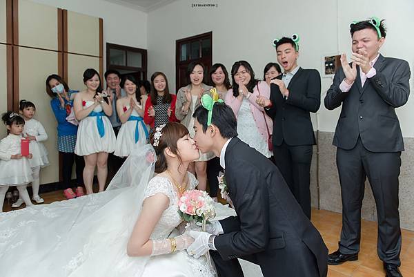 max001-81.jpg max001-81.jpg