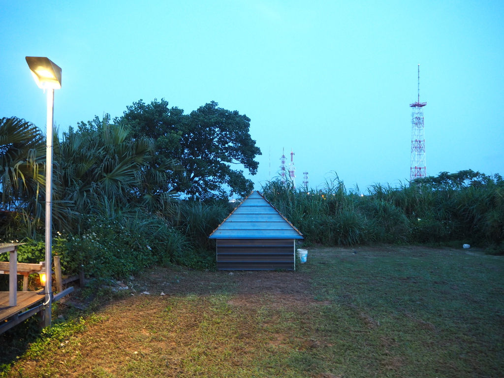 梵谷星空夜景咖啡廳