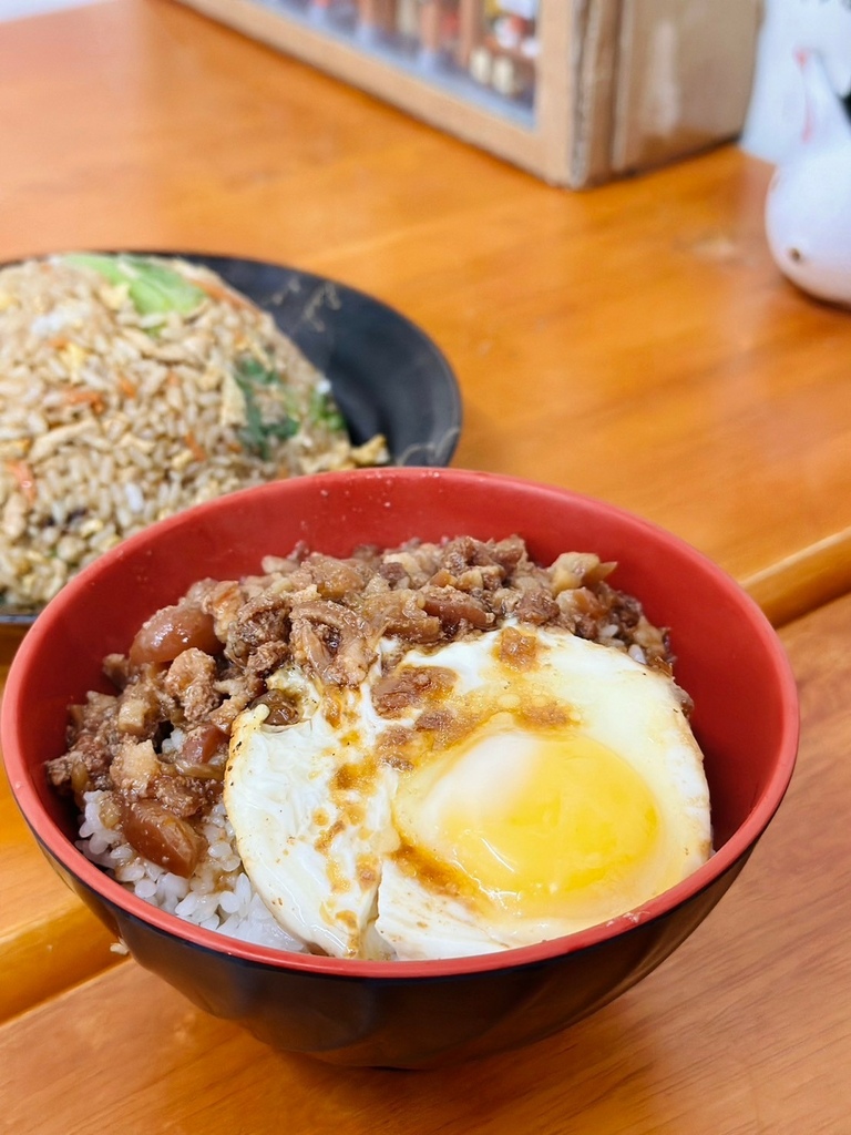 【桃園-米谷飯麵餃】十年老店美食推薦！探尋桃園龜山林口美食推