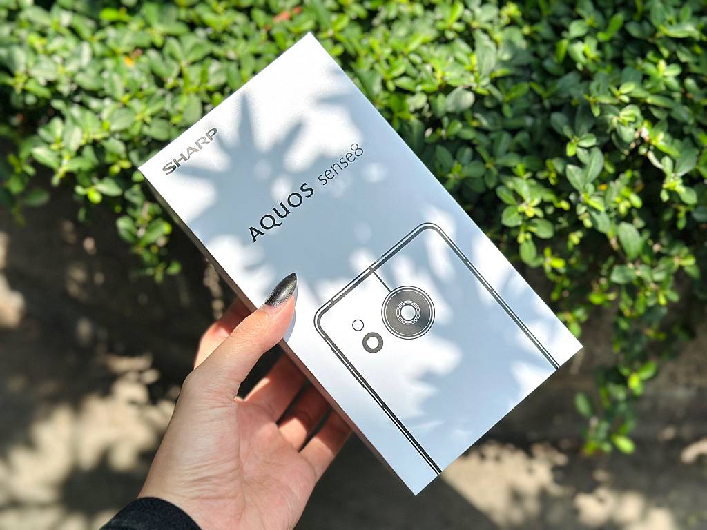 【SHARP AQUOS sense8 輕手機推薦 開箱 -