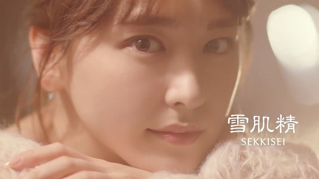 雪肌精「エッセンシャル スフレ 消える乳液？」篇 CM+making (10).jpg