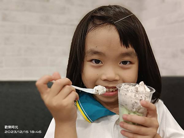 沙鹿靜宜商圈美食｜韓義小廚｜自助吧無限暢飲、無限美味新鮮上線