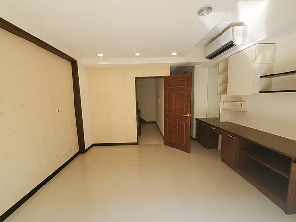 1133338.jpg 1133338.jpg