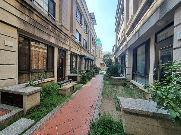 1133347.jpg 1133347.jpg