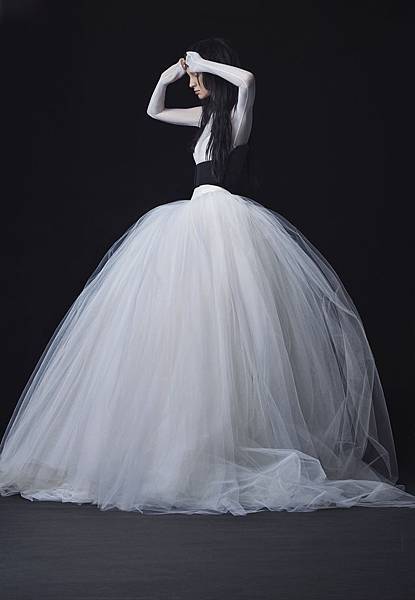 1444748469_f_VeraWang_SS16Bridal_Look14.jpg