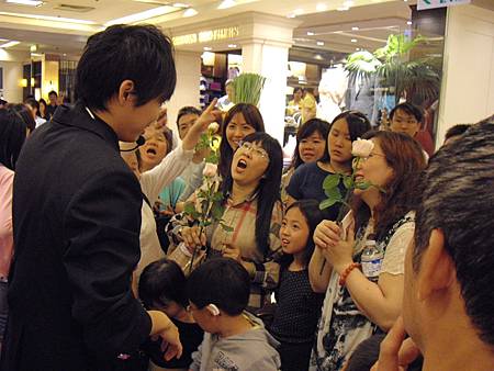 2011-0506微風VIP PARTY (5).JPG 2011-0506微風VIP PARTY (5).JPG