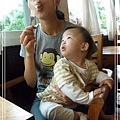 2009_0528_080703_blog.jpg