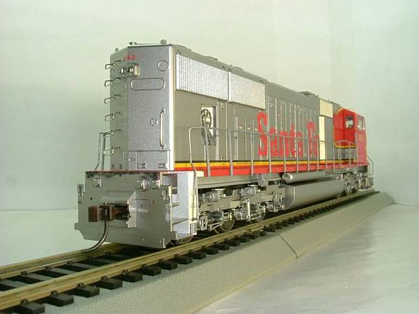 SD-75MAC-BNSF-1-AthearnGN