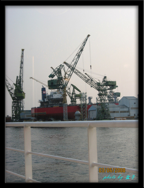 製船廠的重機具2