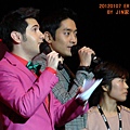 R-120107FM-87.jpg