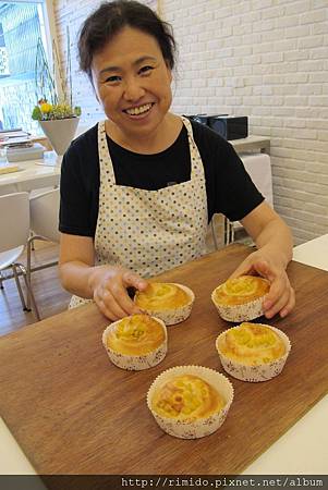 吳媽媽做麵包.jpg 吳媽媽做麵包.jpg
