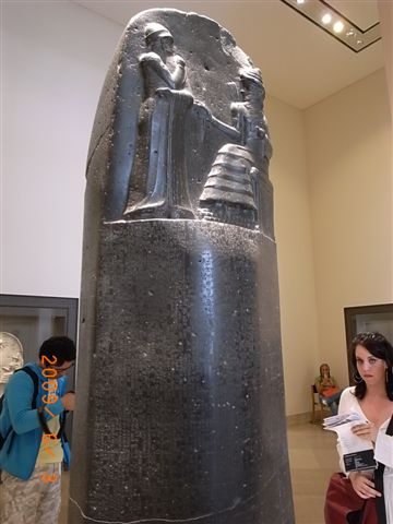 D825漢摩拉比法典.JPG D825漢摩拉比法典.JPG