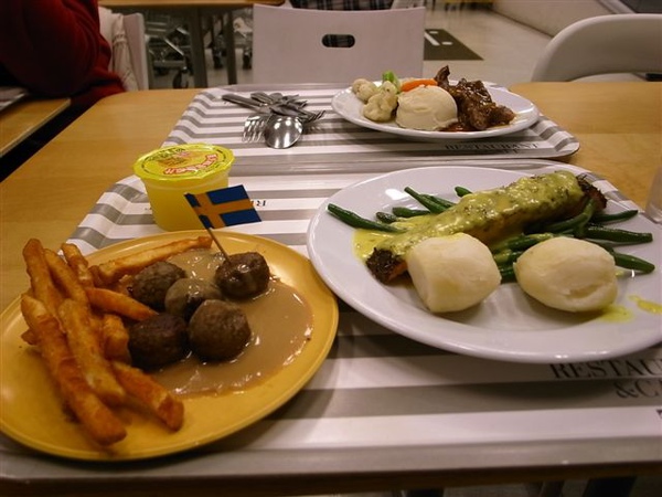 IKEA餐點.JPG IKEA餐點.JPG