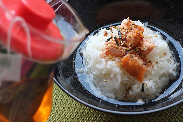 鮭魚茶泡飯