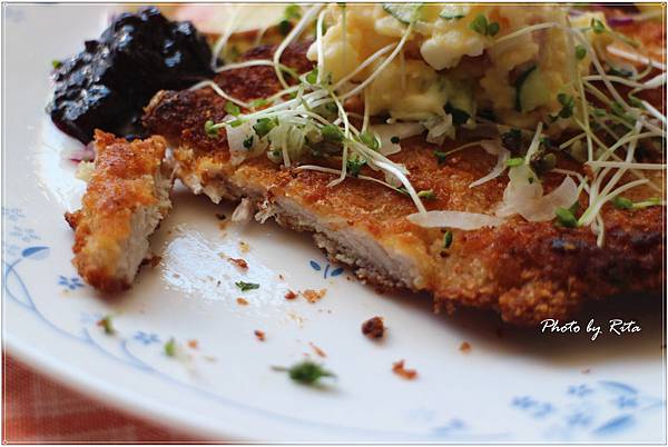 酥嫩煎肉排