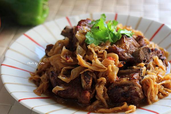 高麗菜乾燒小排