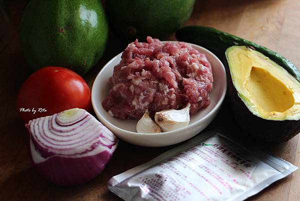 酪梨絞肉咖哩飯