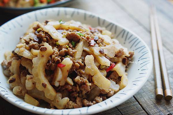 肉末苦瓜 肉末苦瓜