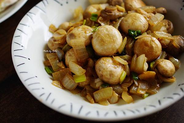 鯷魚蘑菇 鯷魚蘑菇