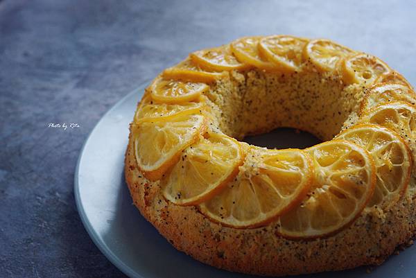 檸檬罌粟籽翻轉蛋糕