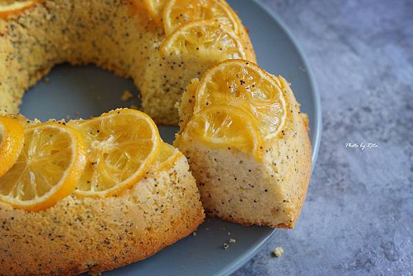 檸檬罌粟籽翻轉蛋糕
