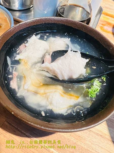 【台南食記】國華街美食-富盛號+修安扁擔豆花