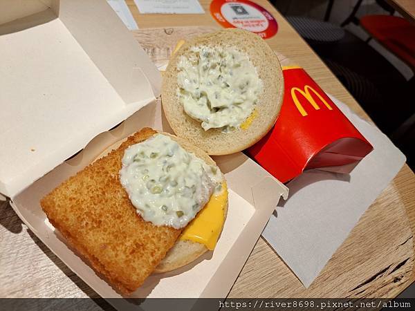 ITA_義大利〝麥當勞 麥香魚、大麥克套餐，飲料可選啤酒 
