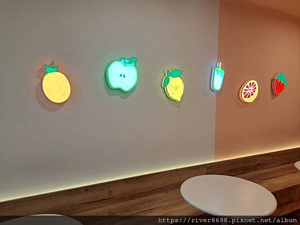 [食記] 盧森堡 Guo Cha Club 黑糖 珍珠 珍奶