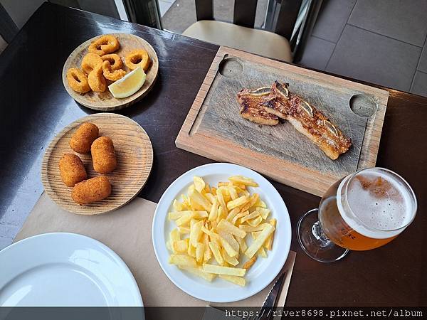 [食記] 西班牙朝聖之路 Sarria的O Recuncho 牛排