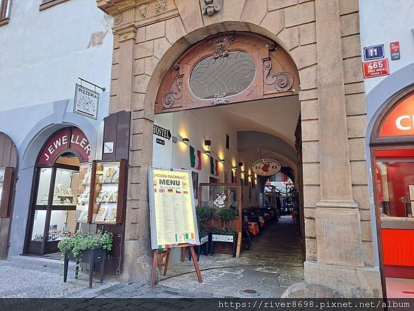 [心得] 捷克 布拉格 Hostel Homer 荷馬青年旅館