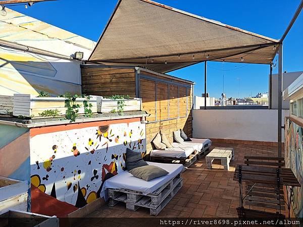 ESP_西班牙塞維亞〝住宿 塞維利亞黑天鵝青年旅館 Blac