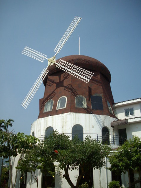 集集-歐式風車簡餐廳