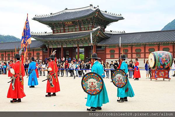 首爾景福宮 守門將交接儀式 服裝體驗 Nonstop Flying 航空旅行誌 痞客邦 首爾景福宮 守門將交接儀式 服裝體驗 Nonstop Flying 航空旅行誌 痞客邦