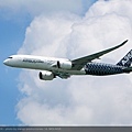 SINGAPORE_AIRSHOW_2016_-_A350_XWB_FLYING_DISPLAY-003.jpg