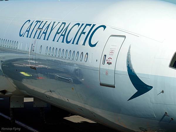 [分享] 國泰航空 CX451 NRT-TPE 777-300飛行記錄