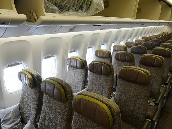 [分享] 長榮航空BR68 BKK-TPE 777-300ER飛行記錄