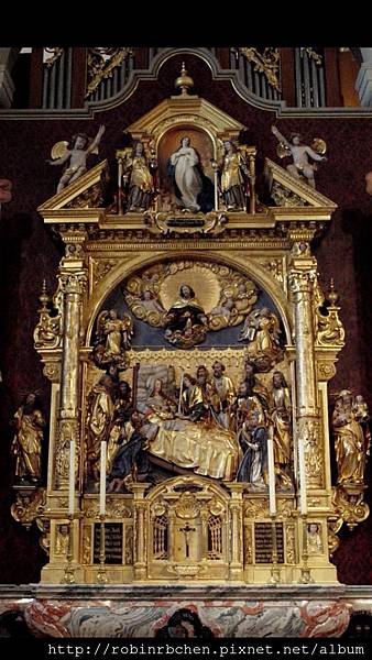 祭壇2.jpg 祭壇2.jpg