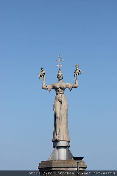 IMG_7229.JPG IMG_7229.JPG