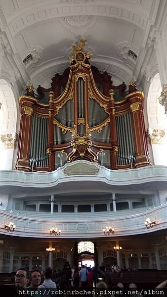 DSC_1472.JPG DSC_1472.JPG