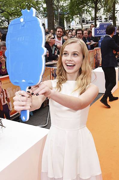 MV5BMjEzODQzMDE0N15BMl5BanBnXkFtZTgwODE5NTY5ODE@._V1_SY1000_CR0,0,661,1000_AL_.jpg MV5BMjEzODQzMDE0N15BMl5BanBnXkFtZTgwODE5NTY5ODE@._V1_SY1000_CR0,0,661,1000_AL_.jpg