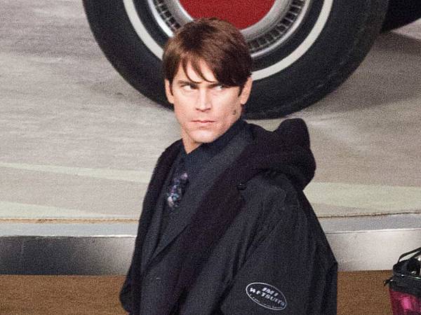 matt-bomer-nice-guys-hair-12122014-08-900x675.jpg matt-bomer-nice-guys-hair-12122014-08-900x675.jpg
