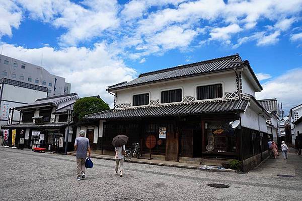 11036623_999478693396767_1247963497579719521_n